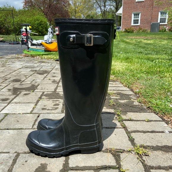 Black Hunter Rain Boots - Picture 2 of 6